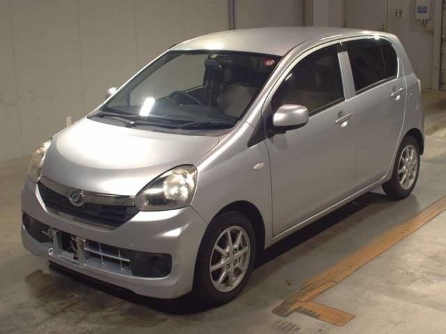 3707 DAIHATSU MIRA E S LA300S 2015 г. (TAA Kyushu)